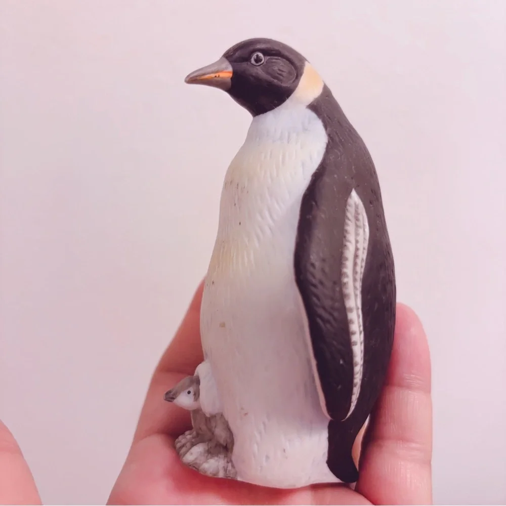 Vintage Lefton Penguin Standing Figurine Bird Baby 4”T 3”D Label Hand Painted